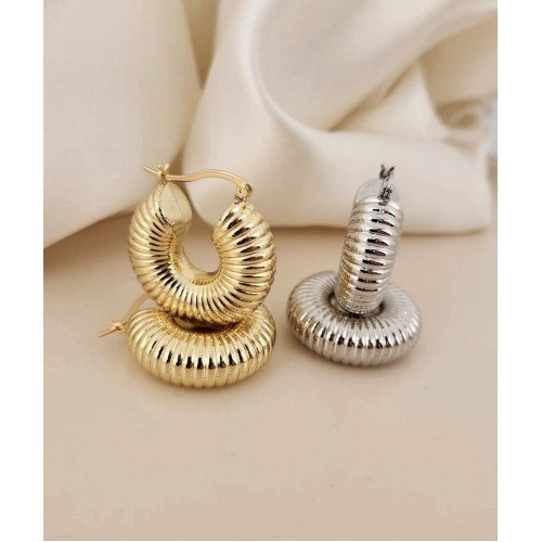 Gold Renk Salyangoz Küpe Modelimiz Gold Renk Salyangoz Küpe Modelimiz