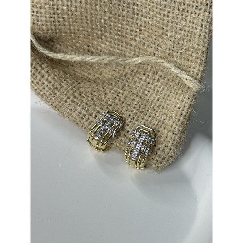 Gold ve Silver Renk Detaylı Küpe Gold ve Silver Renk Detaylı Küpe