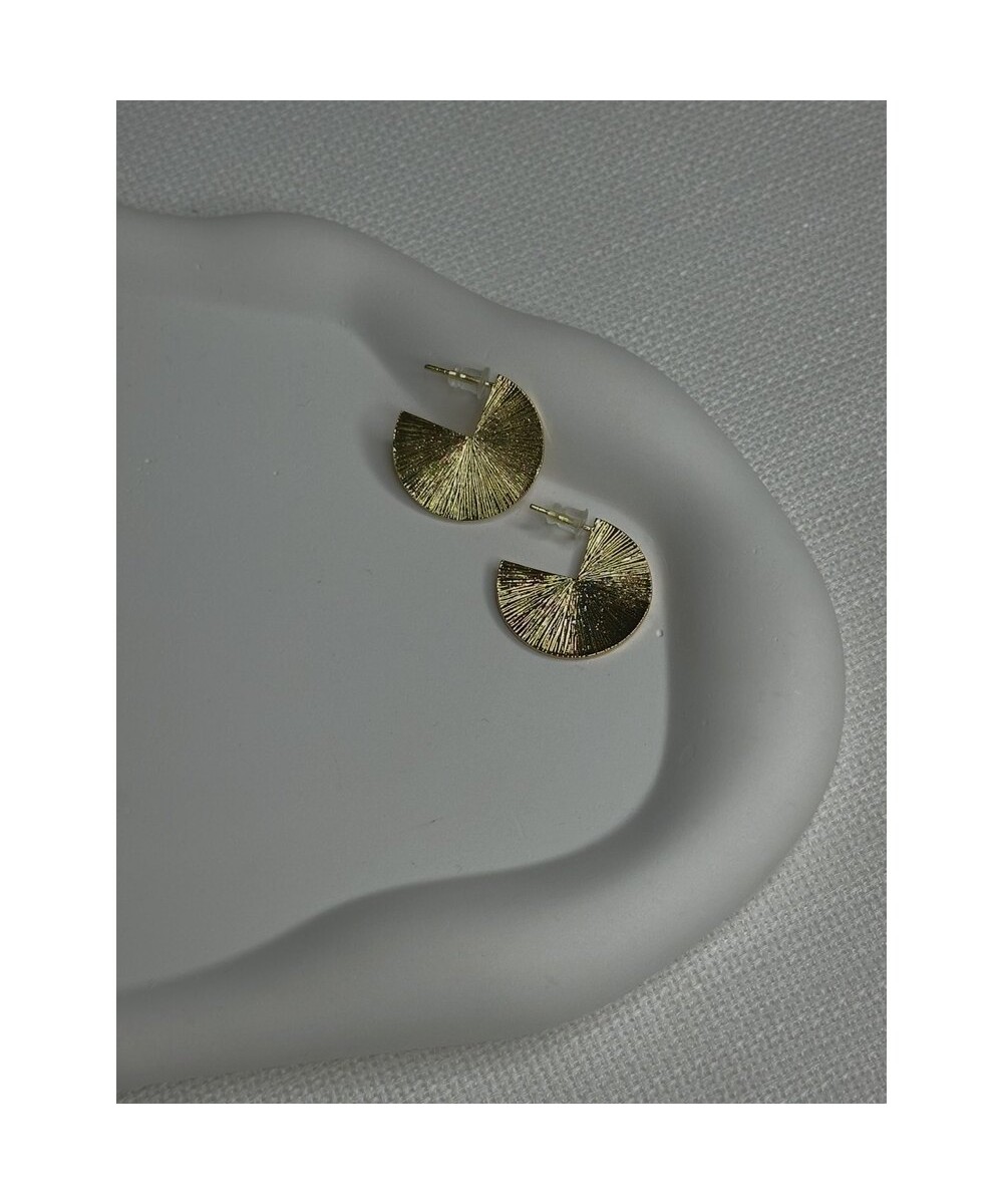 Gold Renkli Küpe Gold Renkli Küpe