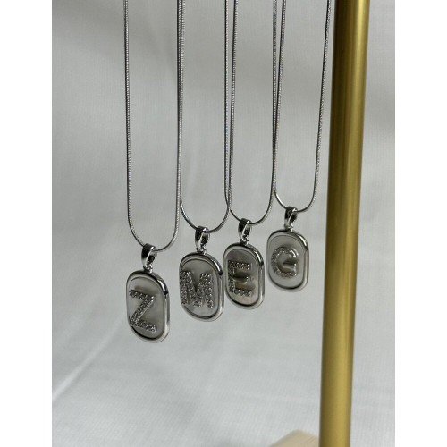 Silver Renk Harf Kolye Silver Renk Harf Kolye