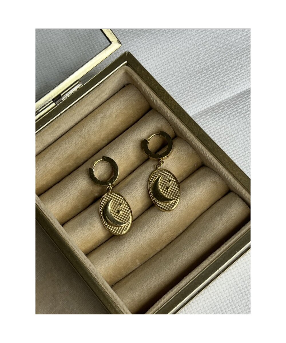 Gold Renk Ay Küpe Gold Renk Ay Küpe