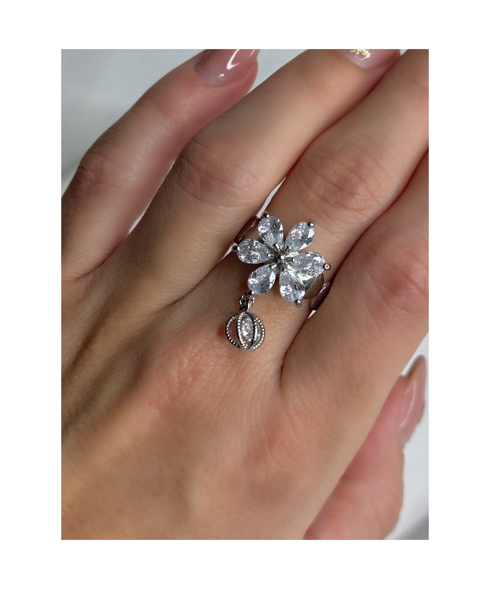 Silver Renk Çiçek Yüzük Silver Renk Çiçek Yüzük